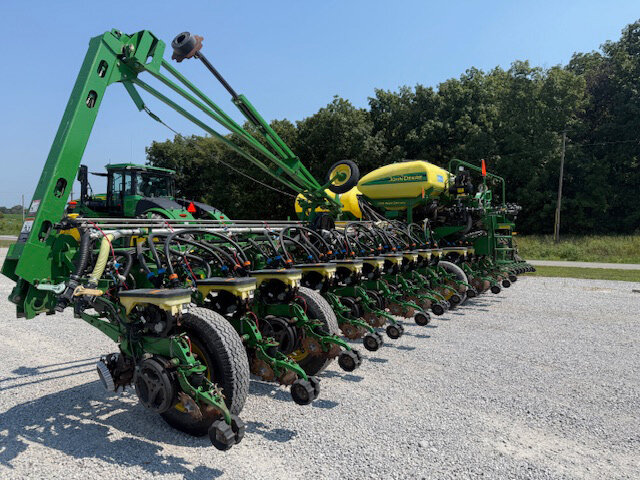 2010 John Deere 17 70 N T 24 Row 30 Inch planter folded up