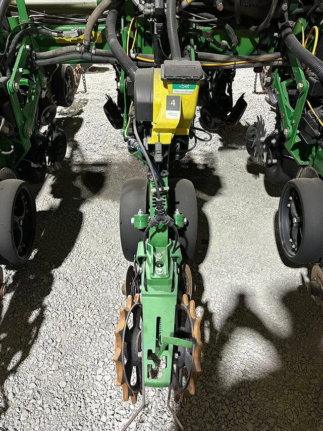 rear view 2 of a row unit on a John Deere 17 70 N T planter