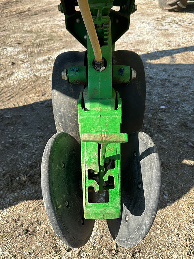view 1 of a closing wheel on the 2008 John Deere 17 60 12 row 30 inch planter