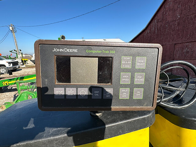 view 1 of the Computer Trak 350 monitor